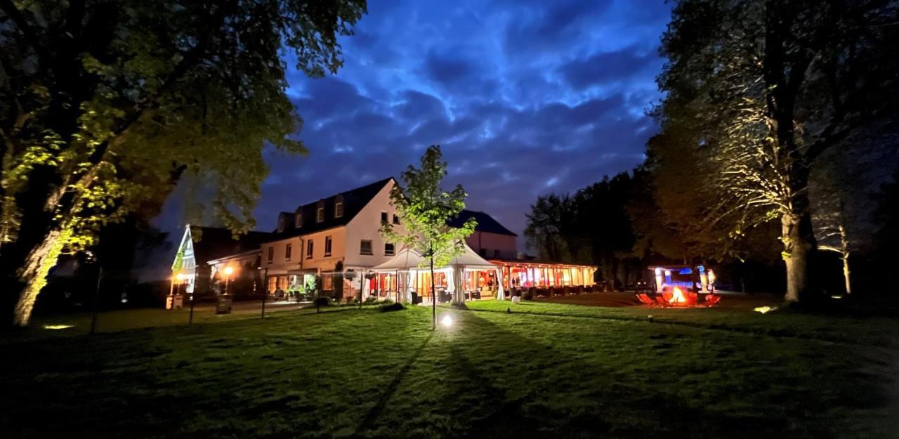 Hotel Gutshof Wellenbad Schwerte Extérieur photo